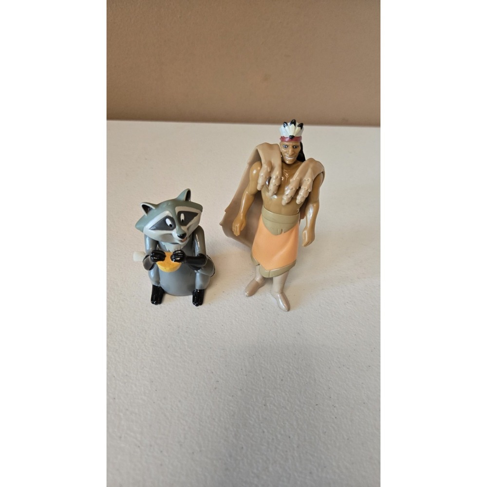 VINTAGE Walt Disney Pocahontas MEEKO Wind Up RACCOON And Chief Powhatan Toys